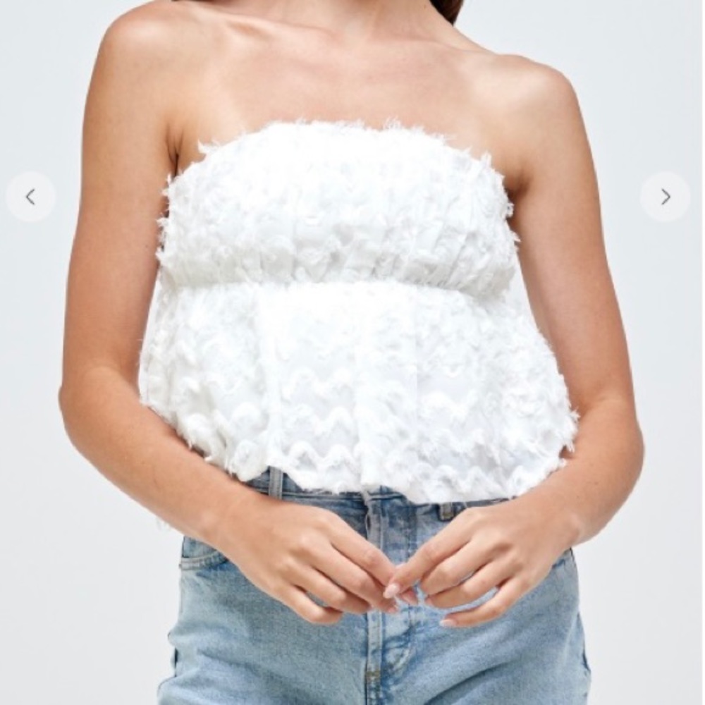 CAMI FRAY TRIMMED TOP